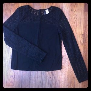 H&M Divided Black crop top.